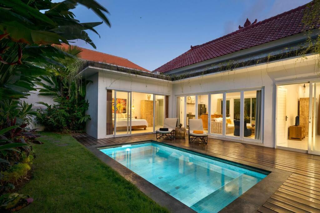 Villa Sersenka Kerobokan Exterior foto